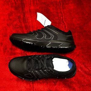 Men's Black Athletic Shoes